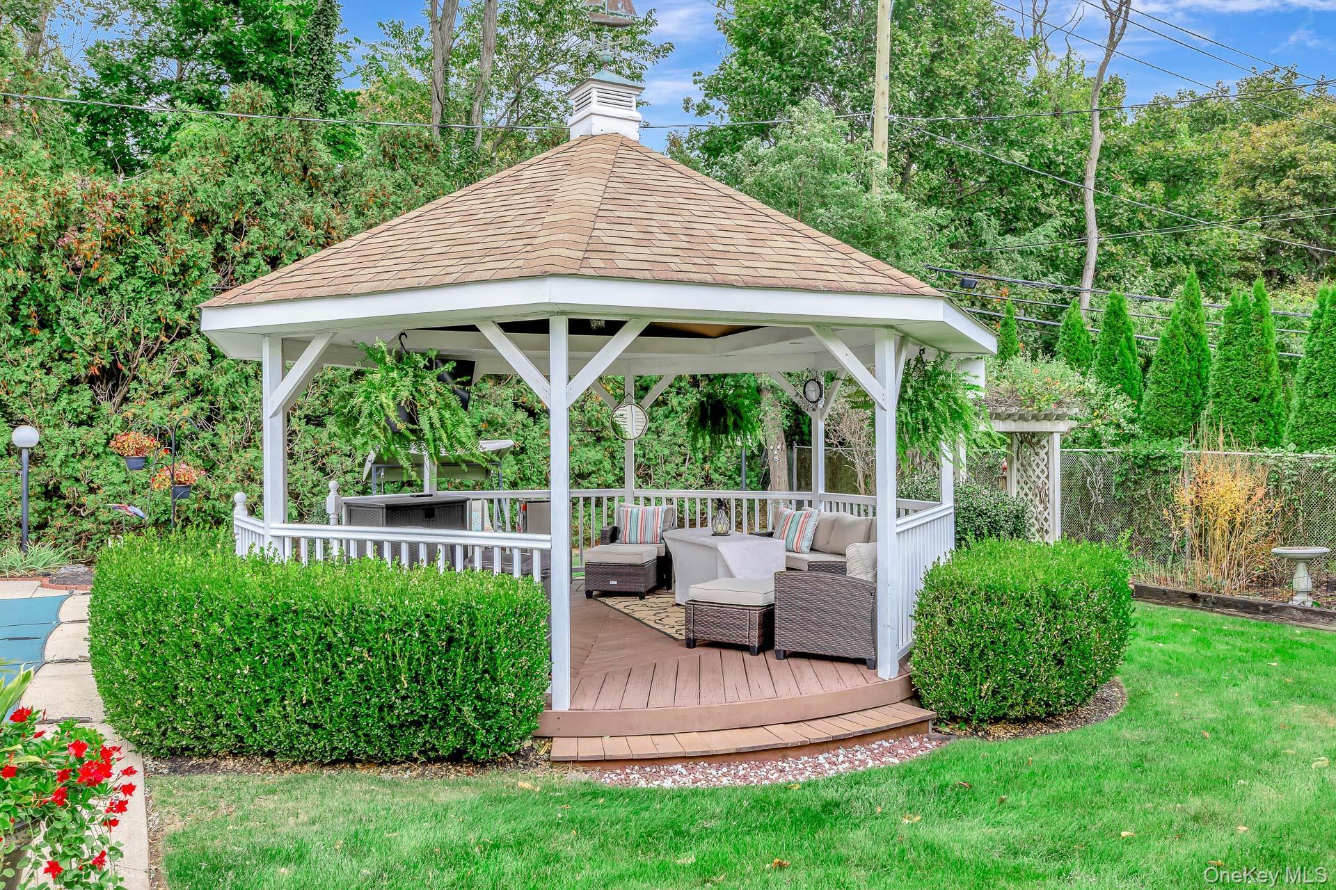 Single Family Lauren  Suffolk County, NY 11746, MLS-931536-38