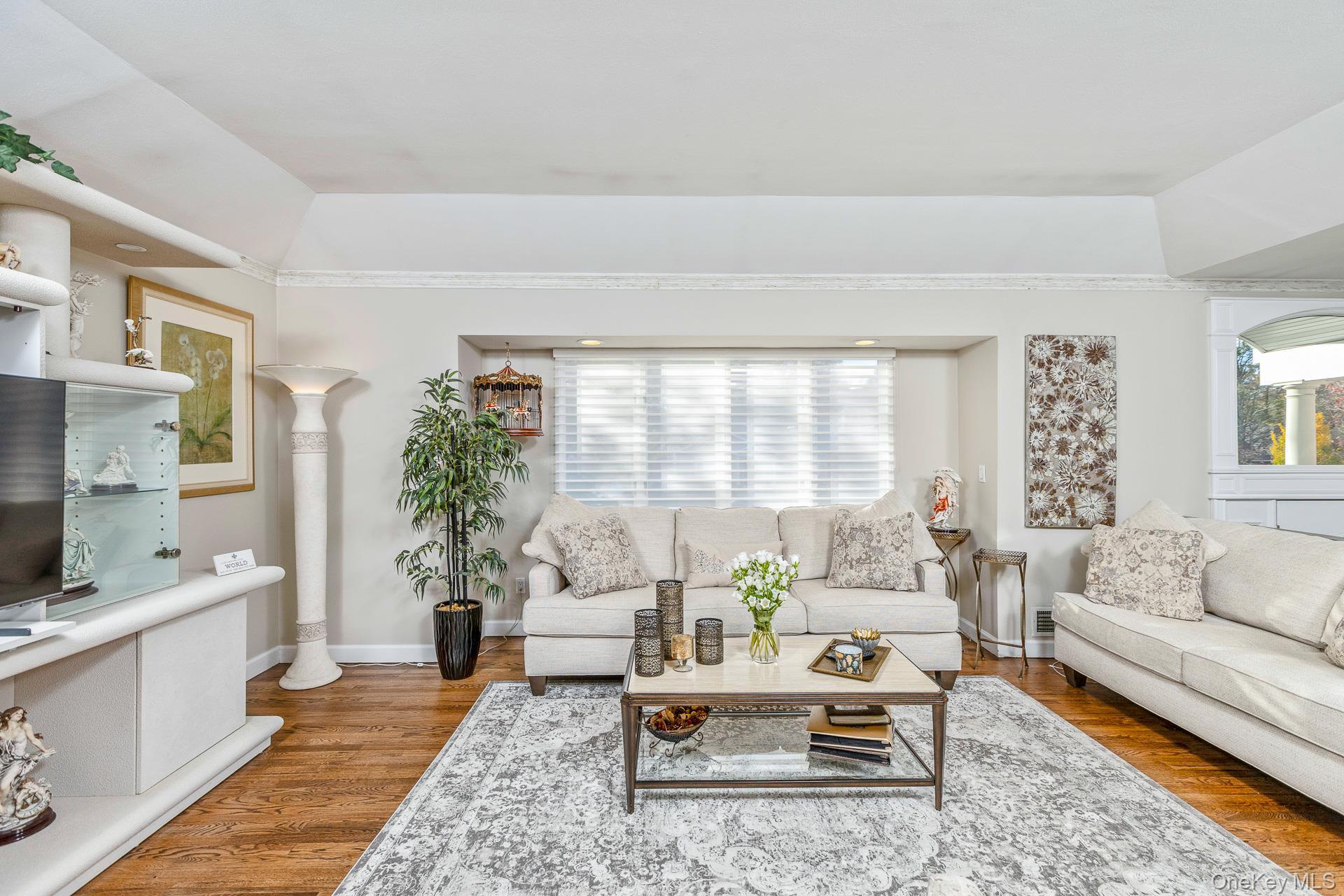 Single Family Lauren  Suffolk County, NY 11746, MLS-931536-8