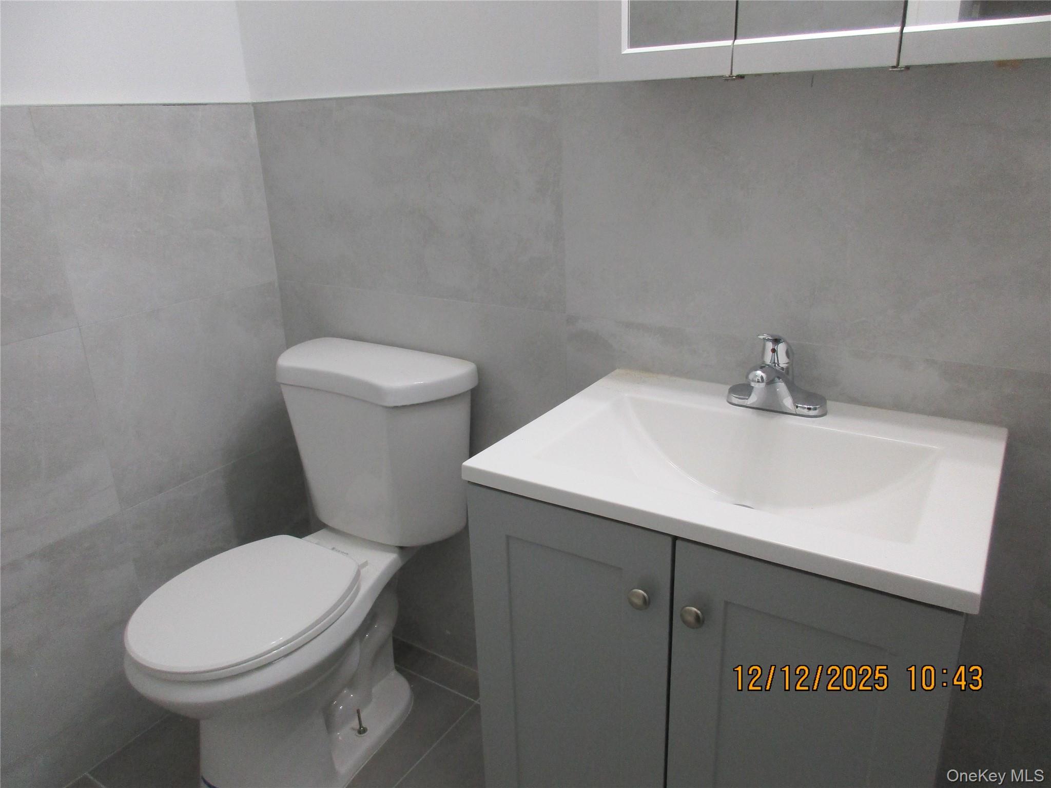 Single Family 60th  Queens, NY 11378, MLS-931550-7