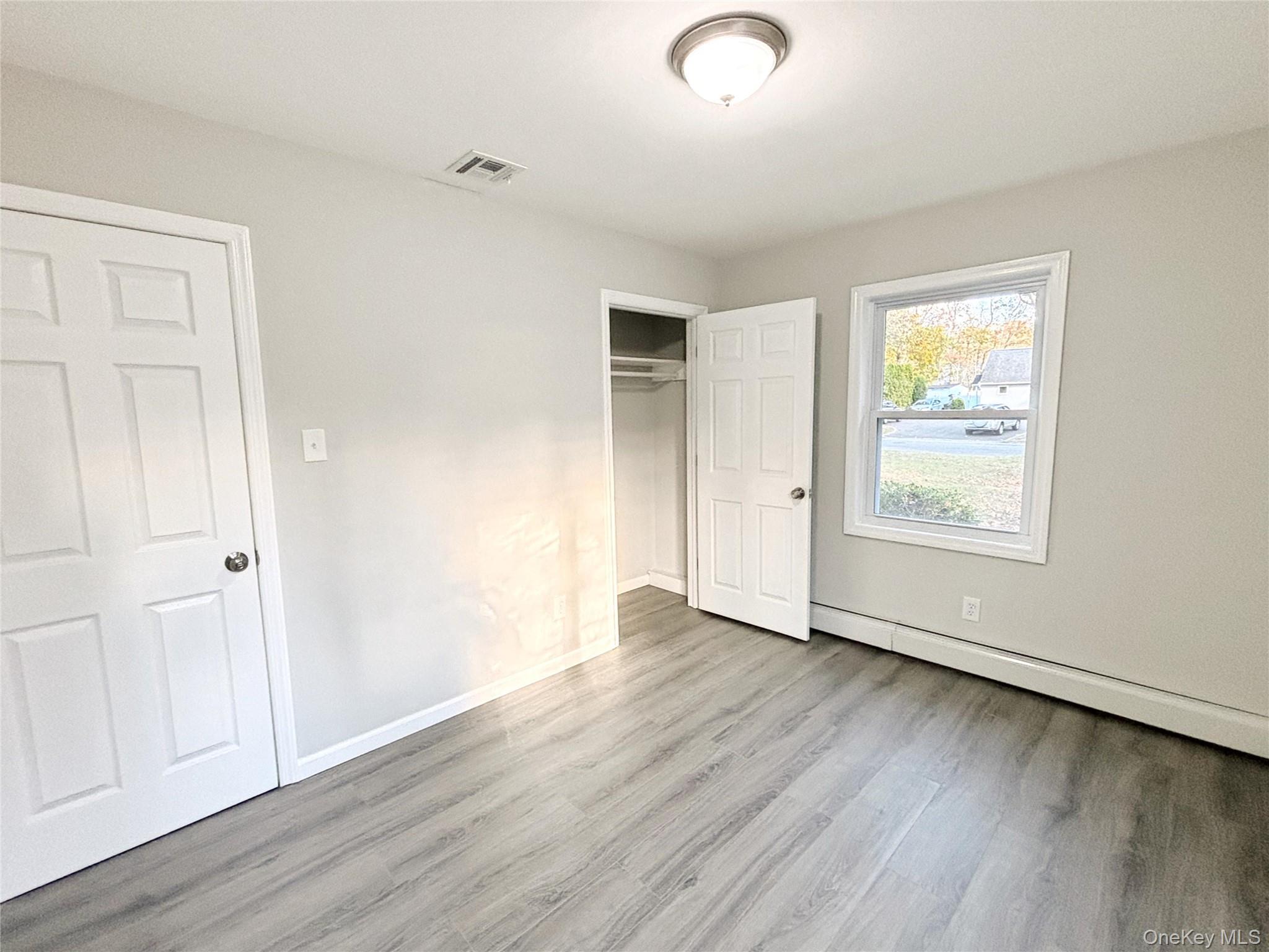 Single Family Harford  Suffolk County, NY 11727, MLS-931560-8