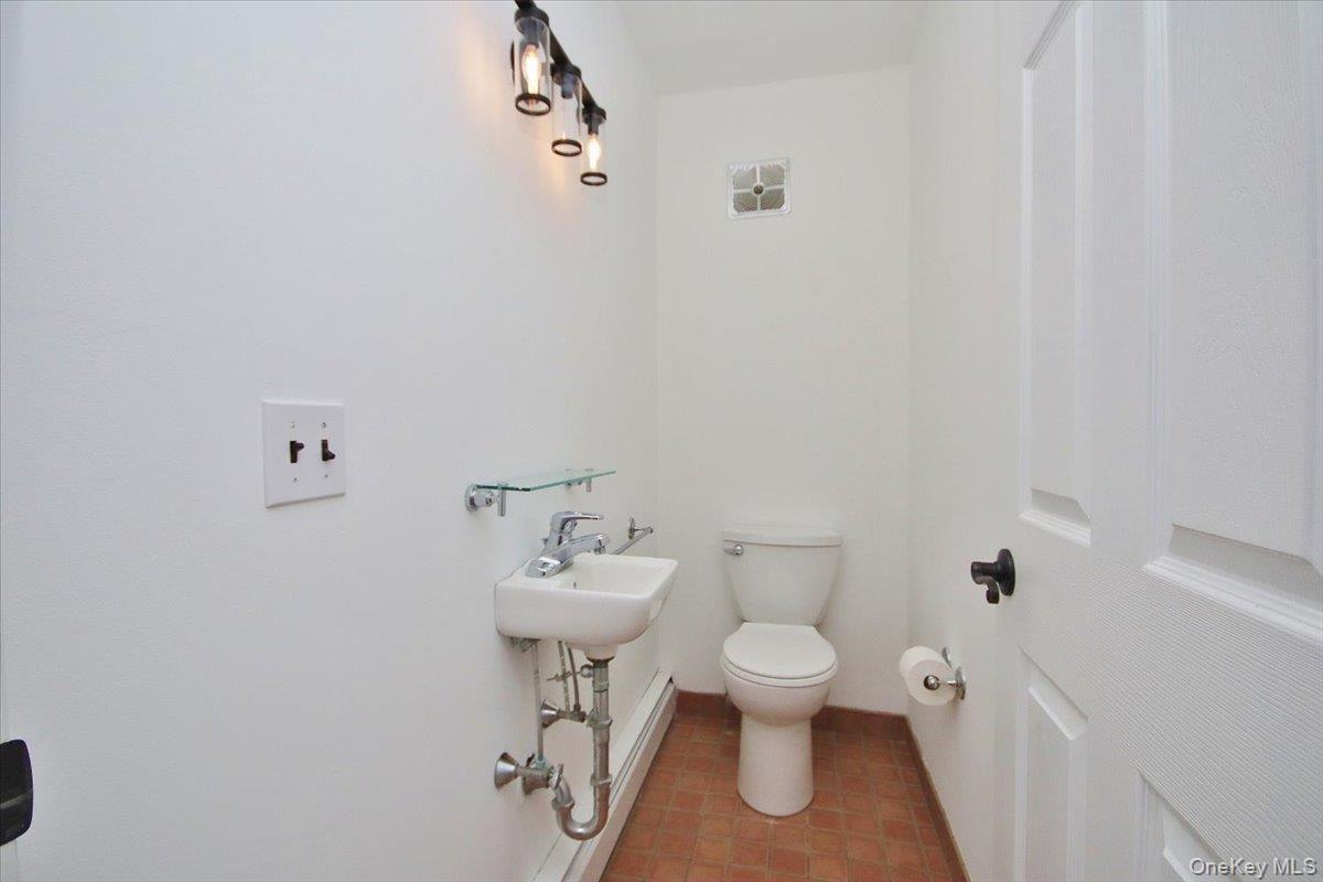 Single Family Overlook  Putnam County, NY 10541, MLS-931569-24