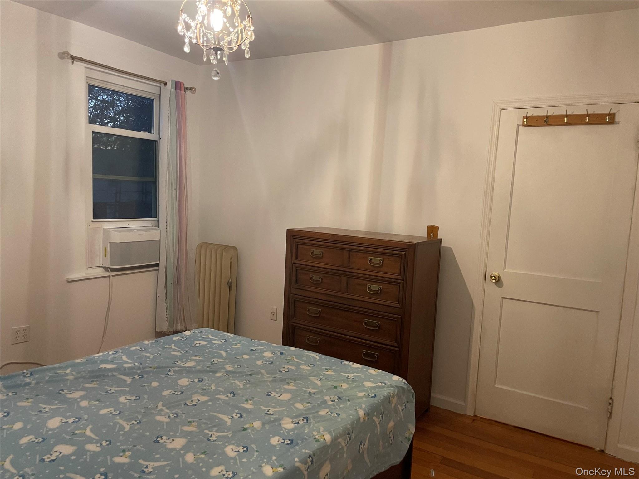 Single Family 76th Queens, NY 11385, MLS-931574-10