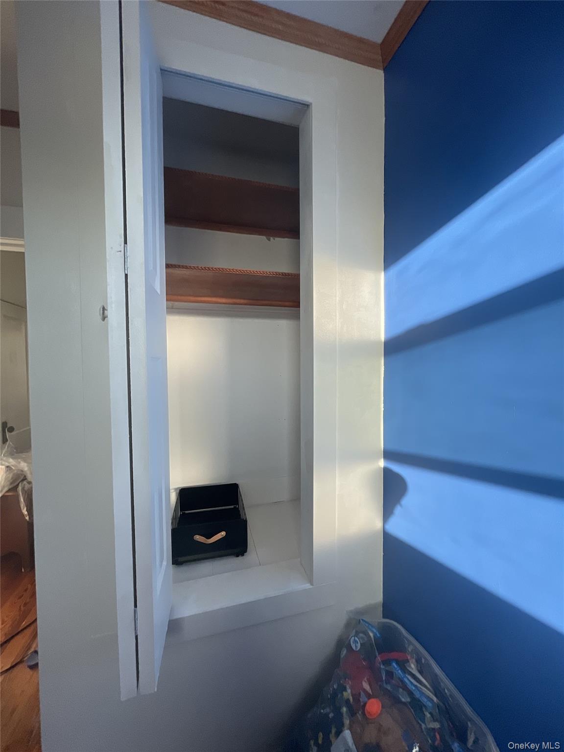 Single Family 76th Queens, NY 11385, MLS-931574-16