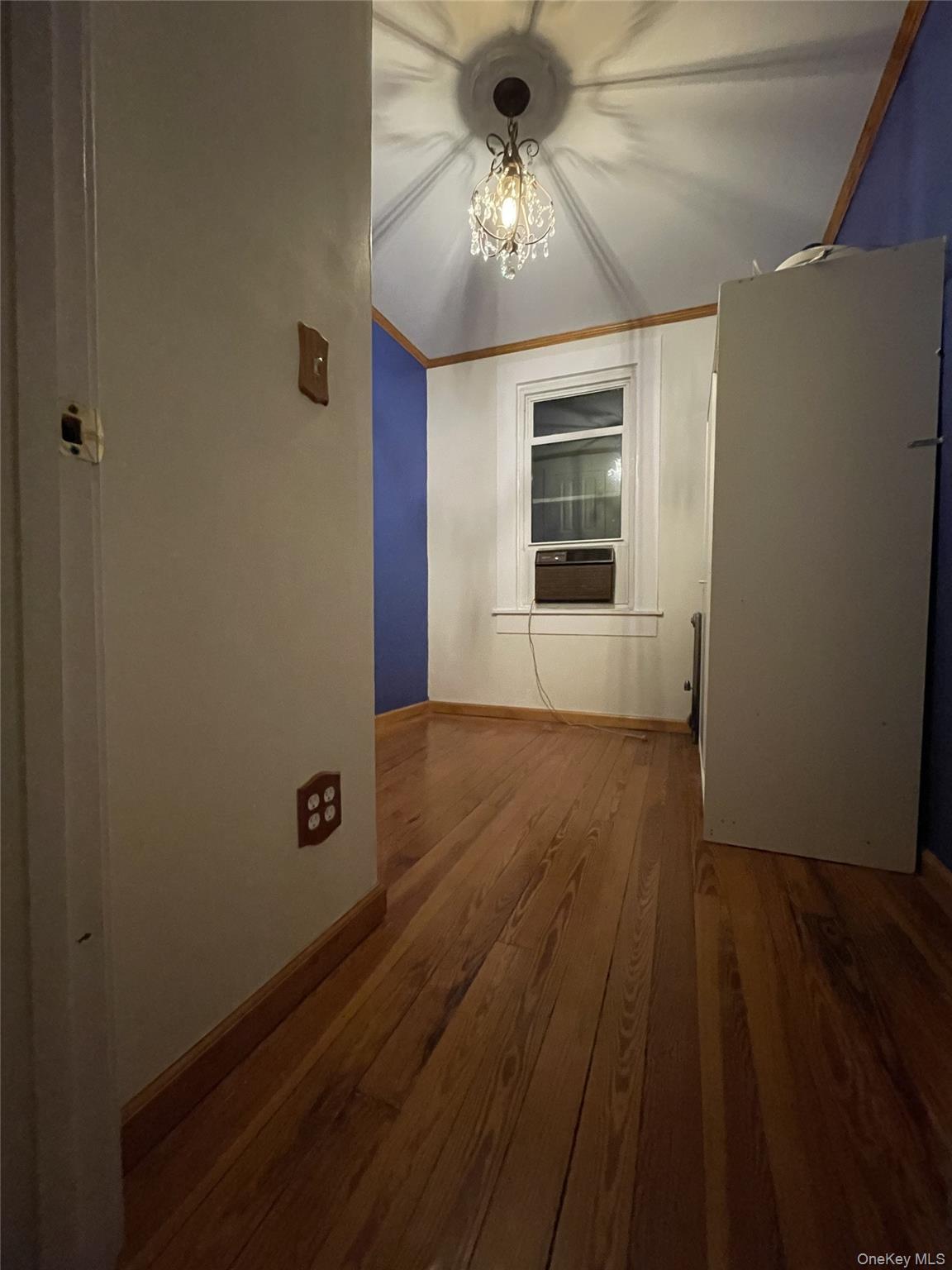 Single Family 76th Queens, NY 11385, MLS-931574-17