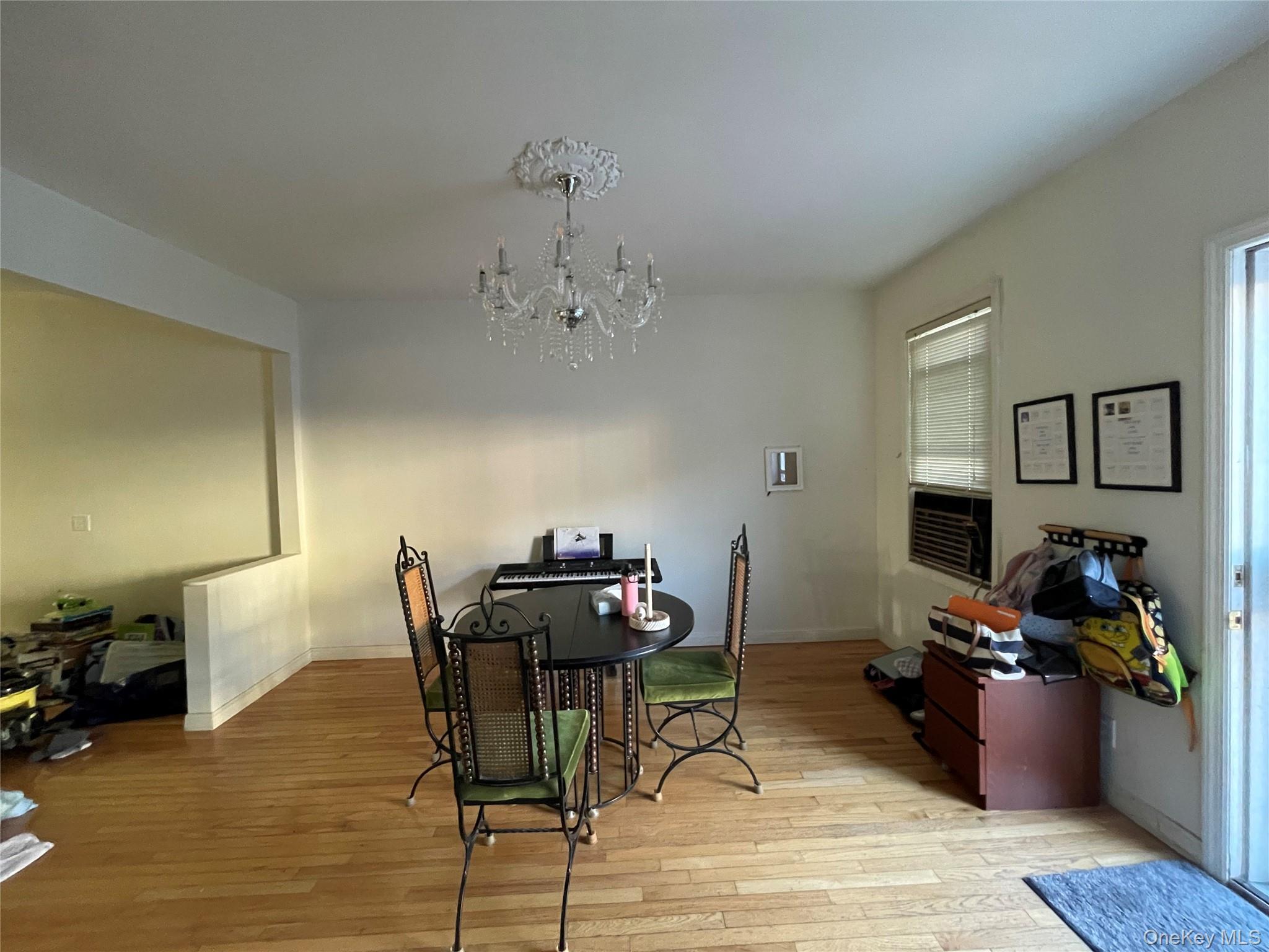 Single Family 76th Queens, NY 11385, MLS-931574-3