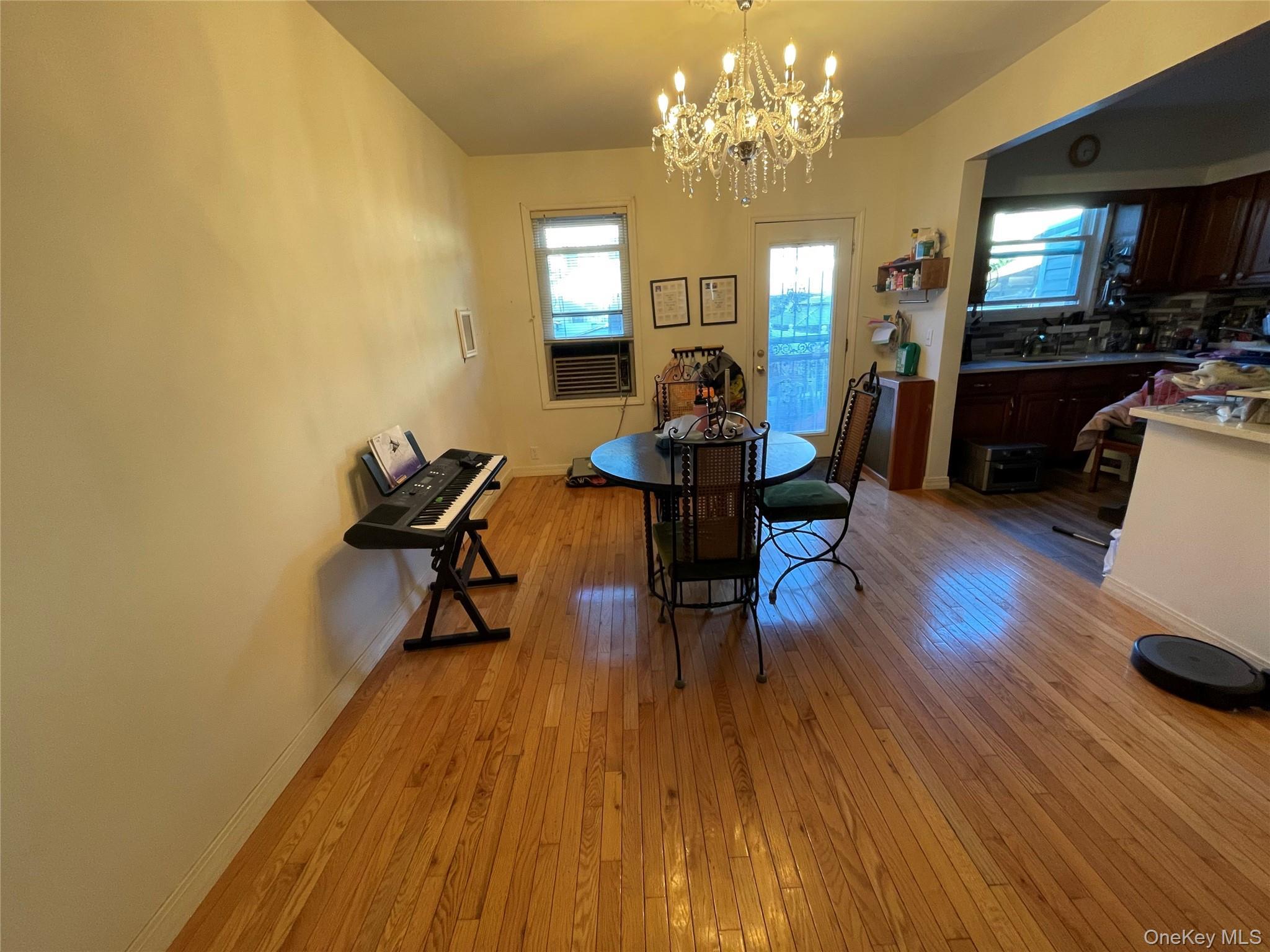 Single Family 76th Queens, NY 11385, MLS-931574-5