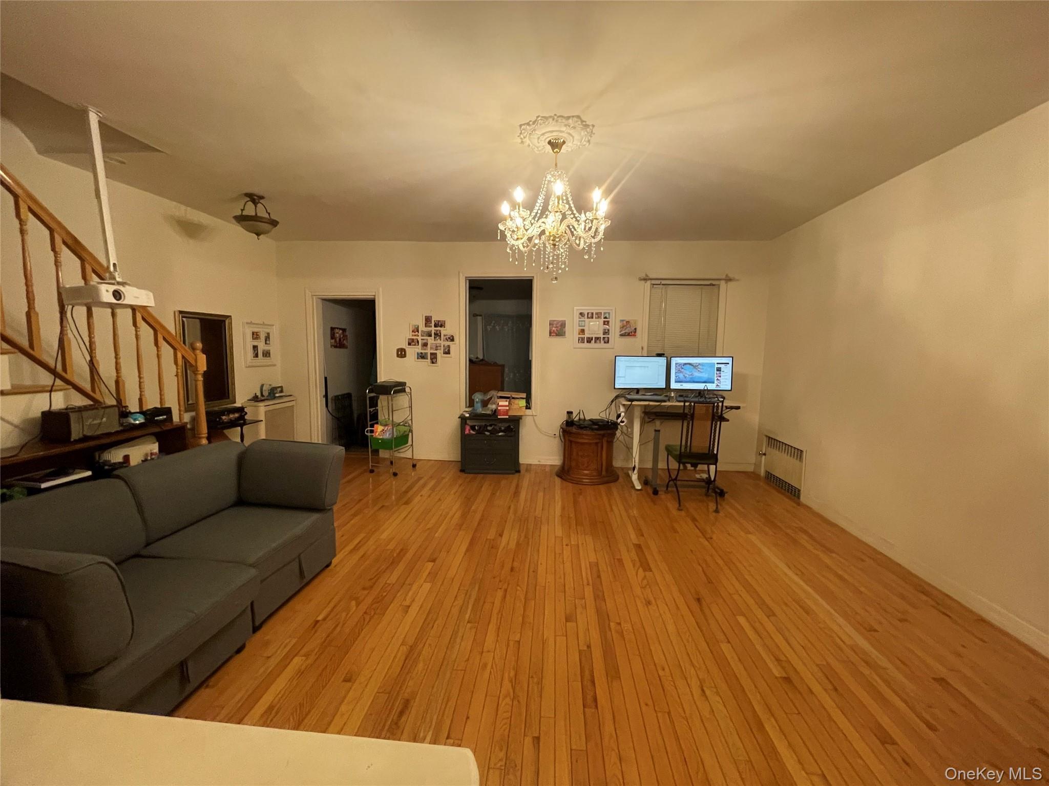 Single Family 76th Queens, NY 11385, MLS-931574-6