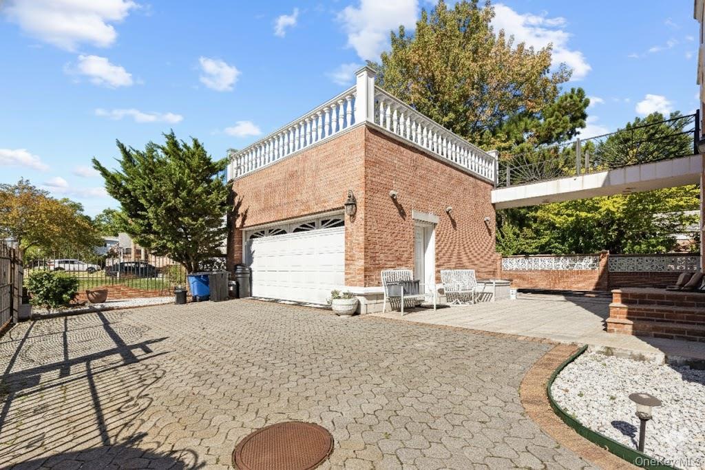 Single Family Marathon  Queens, NY 11362, MLS-931579-34