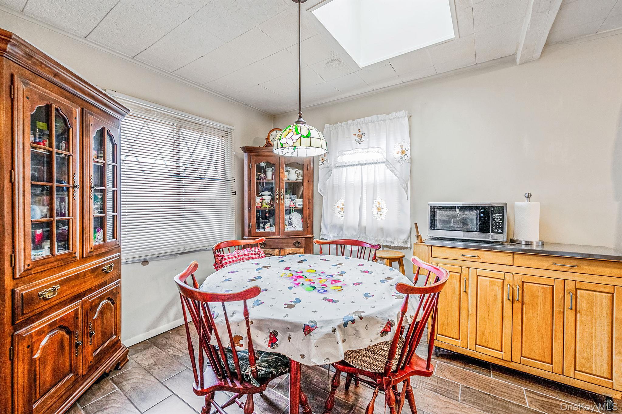 Single Family Marshall  Nassau County, NY 11550, MLS-931585-8