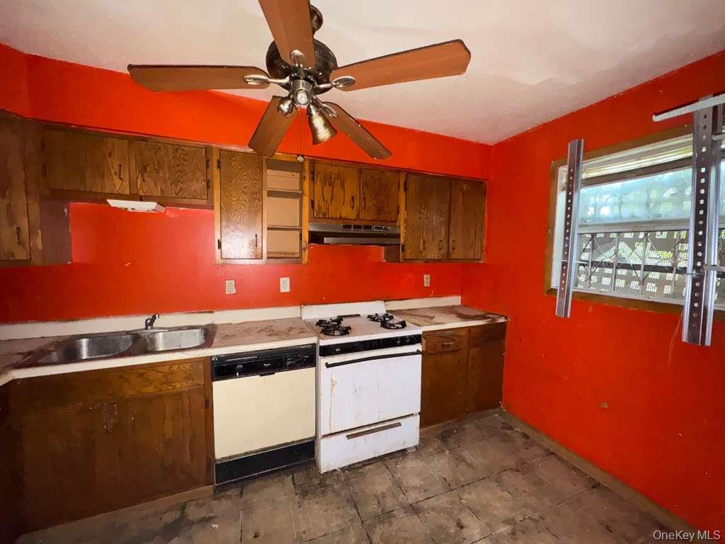 Single Family Story  Bronx, NY 10473, MLS-931591-12