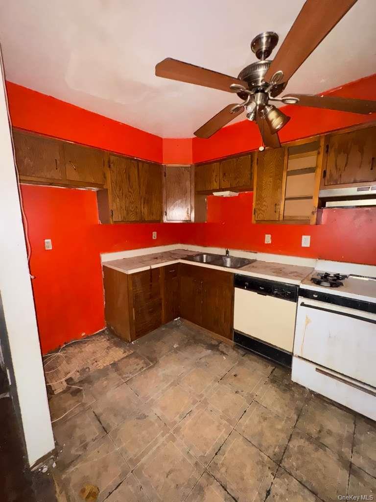 Single Family Story  Bronx, NY 10473, MLS-931591-13