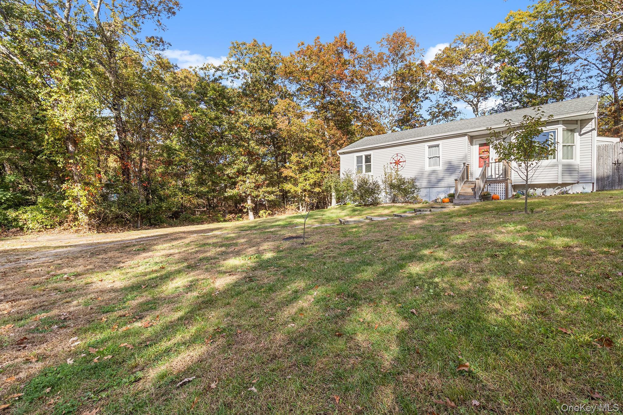 Single Family Newcomb Suffolk County, NY 11961, MLS-931595-2