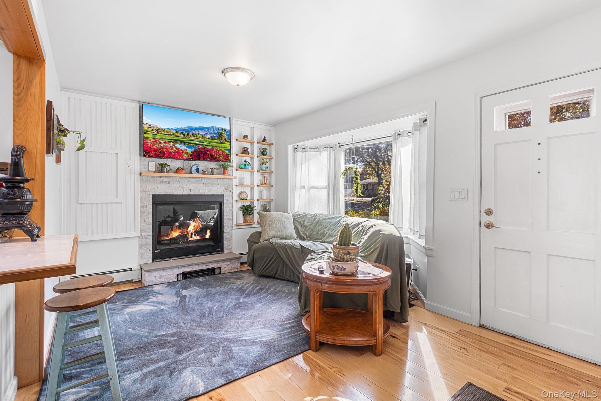 Single Family Newcomb Suffolk County, NY 11961, MLS-931595-4