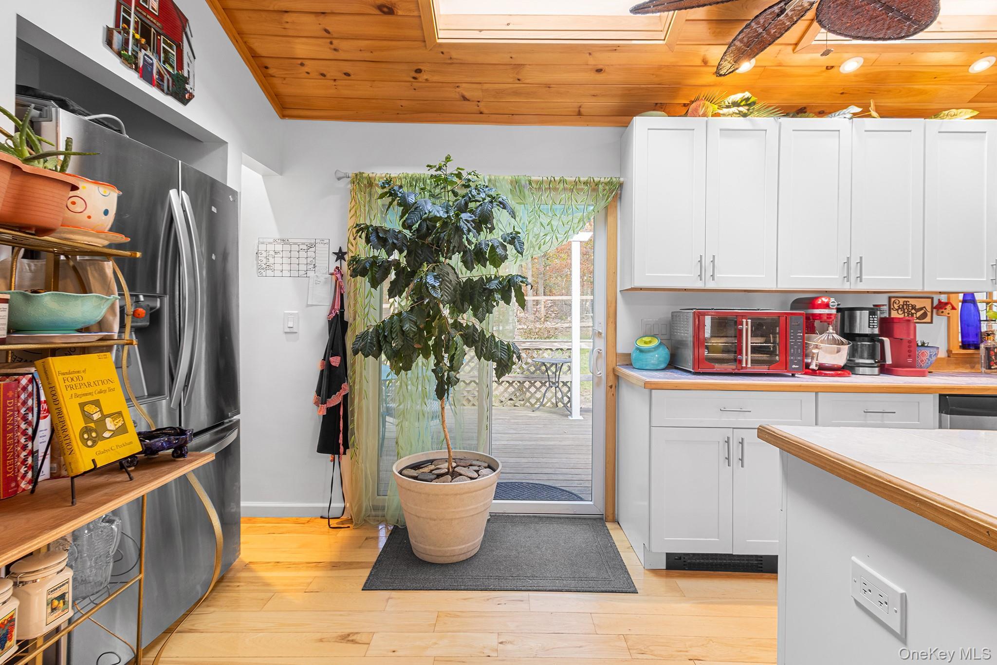 Single Family Newcomb Suffolk County, NY 11961, MLS-931595-8