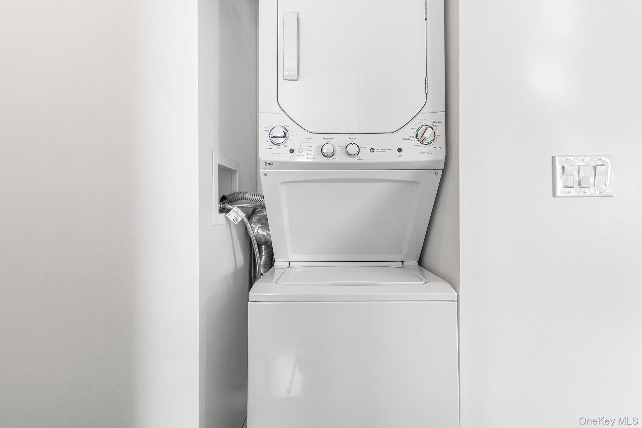 Single Family Newcomb Suffolk County, NY 11961, MLS-931595-9