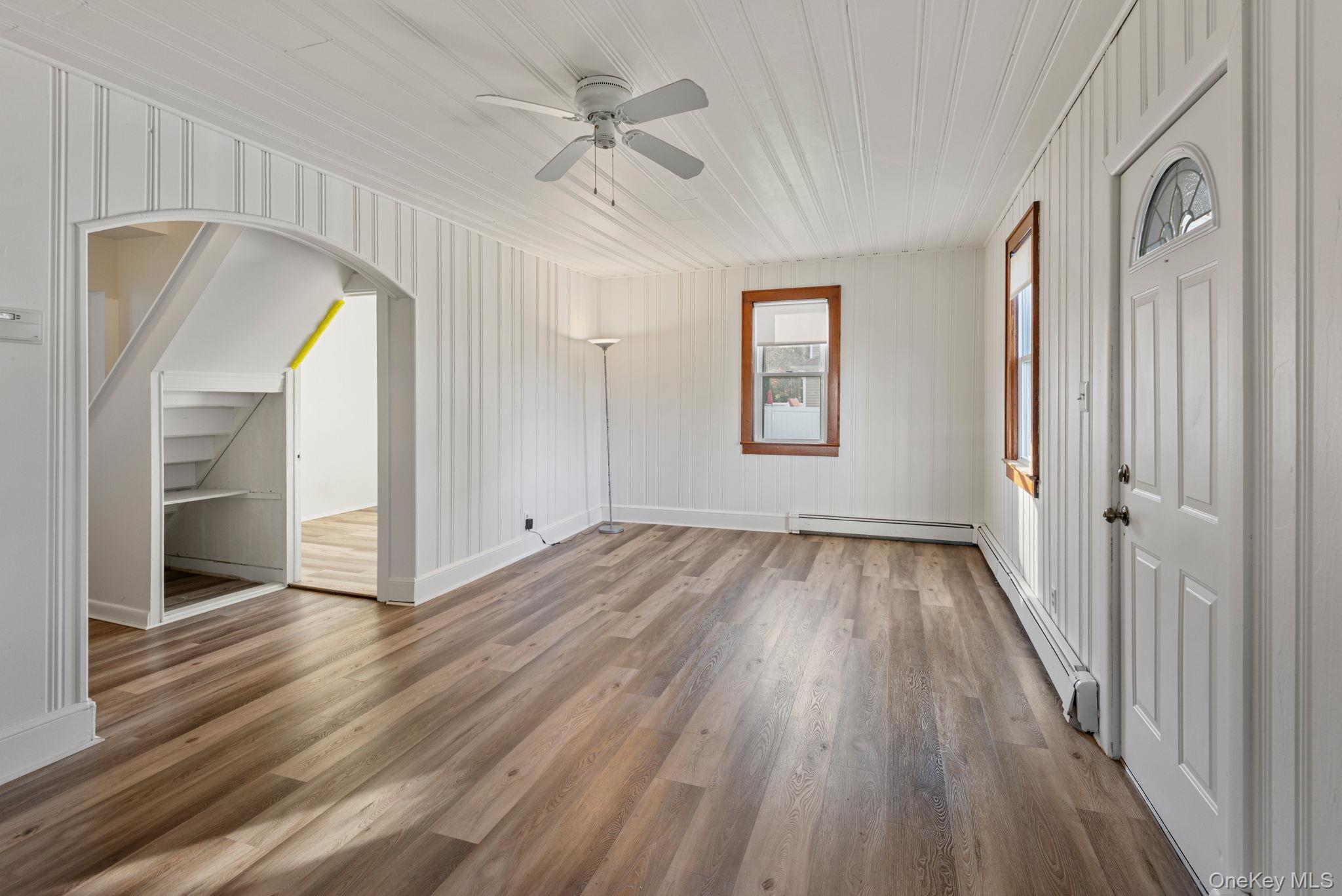 Single Family Woodland  Suffolk County, NY 11754, MLS-931604-11