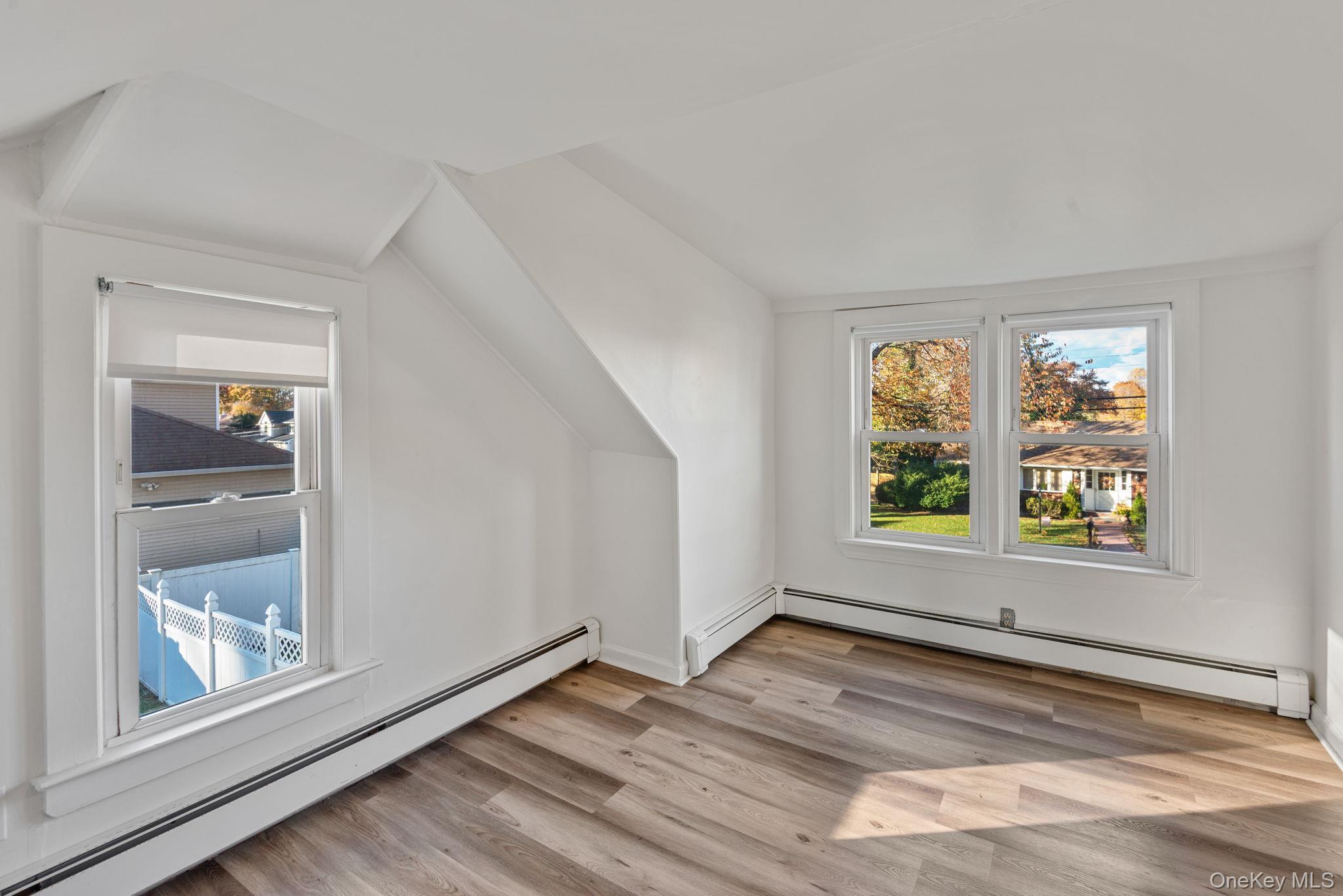 Single Family Woodland  Suffolk County, NY 11754, MLS-931604-16