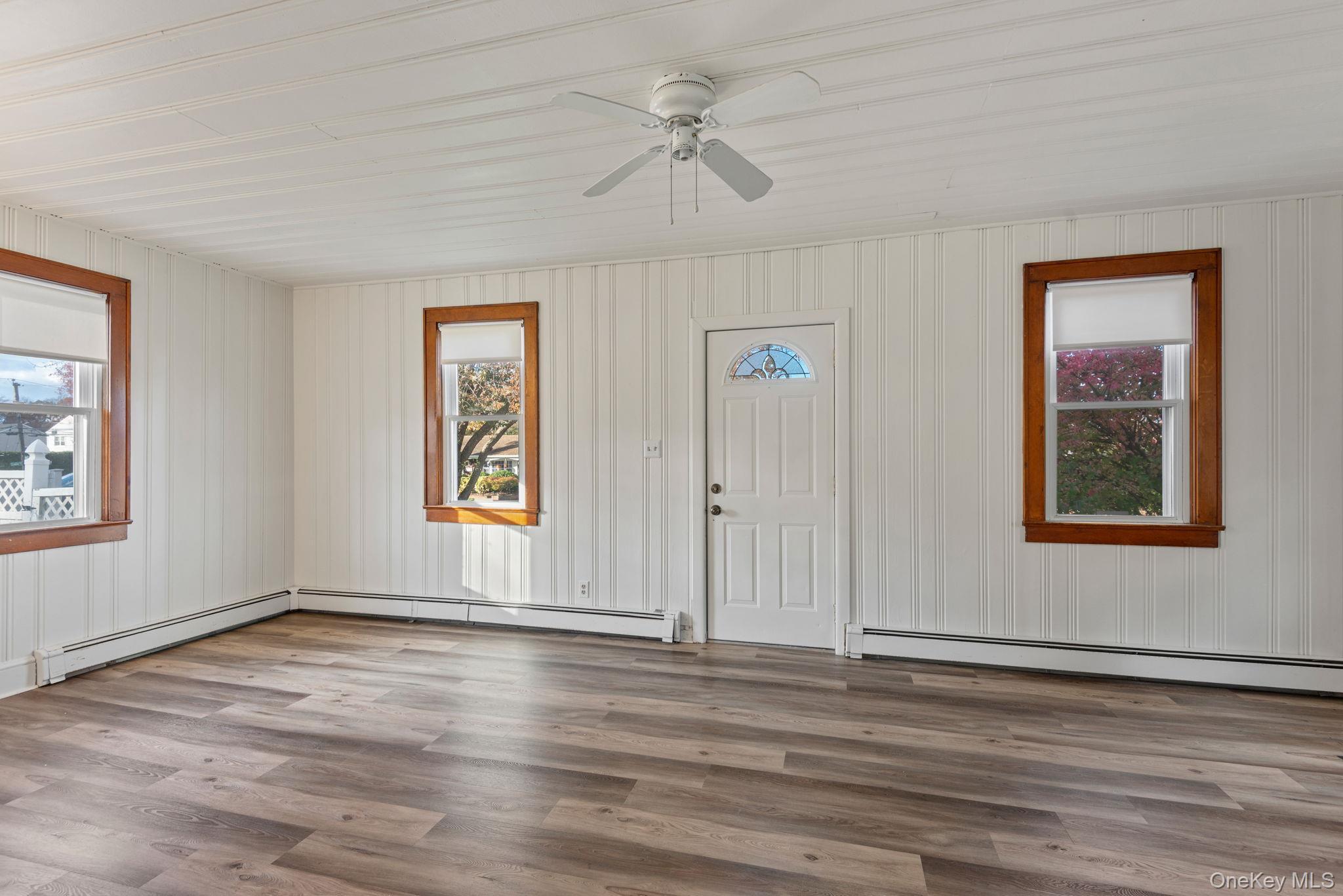 Single Family Woodland  Suffolk County, NY 11754, MLS-931604-9