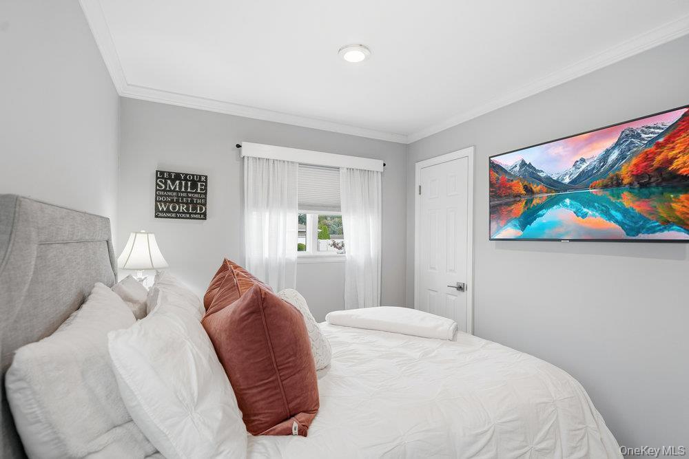 Single Family Church  Suffolk County, NY 11741, MLS-931606-27