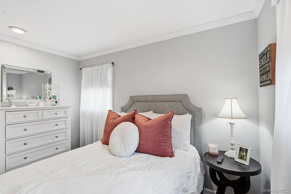 Single Family Church  Suffolk County, NY 11741, MLS-931606-28