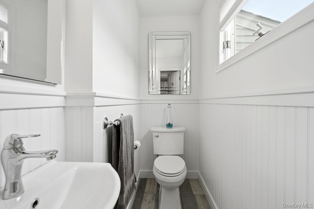 Single Family Church  Suffolk County, NY 11741, MLS-931606-29