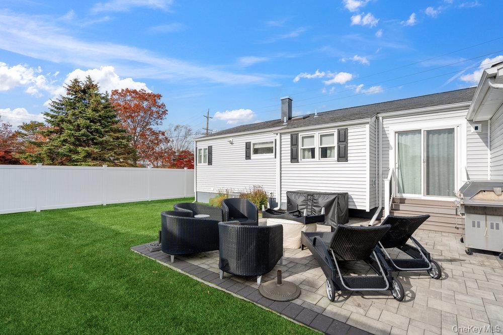 Single Family Church  Suffolk County, NY 11741, MLS-931606-34