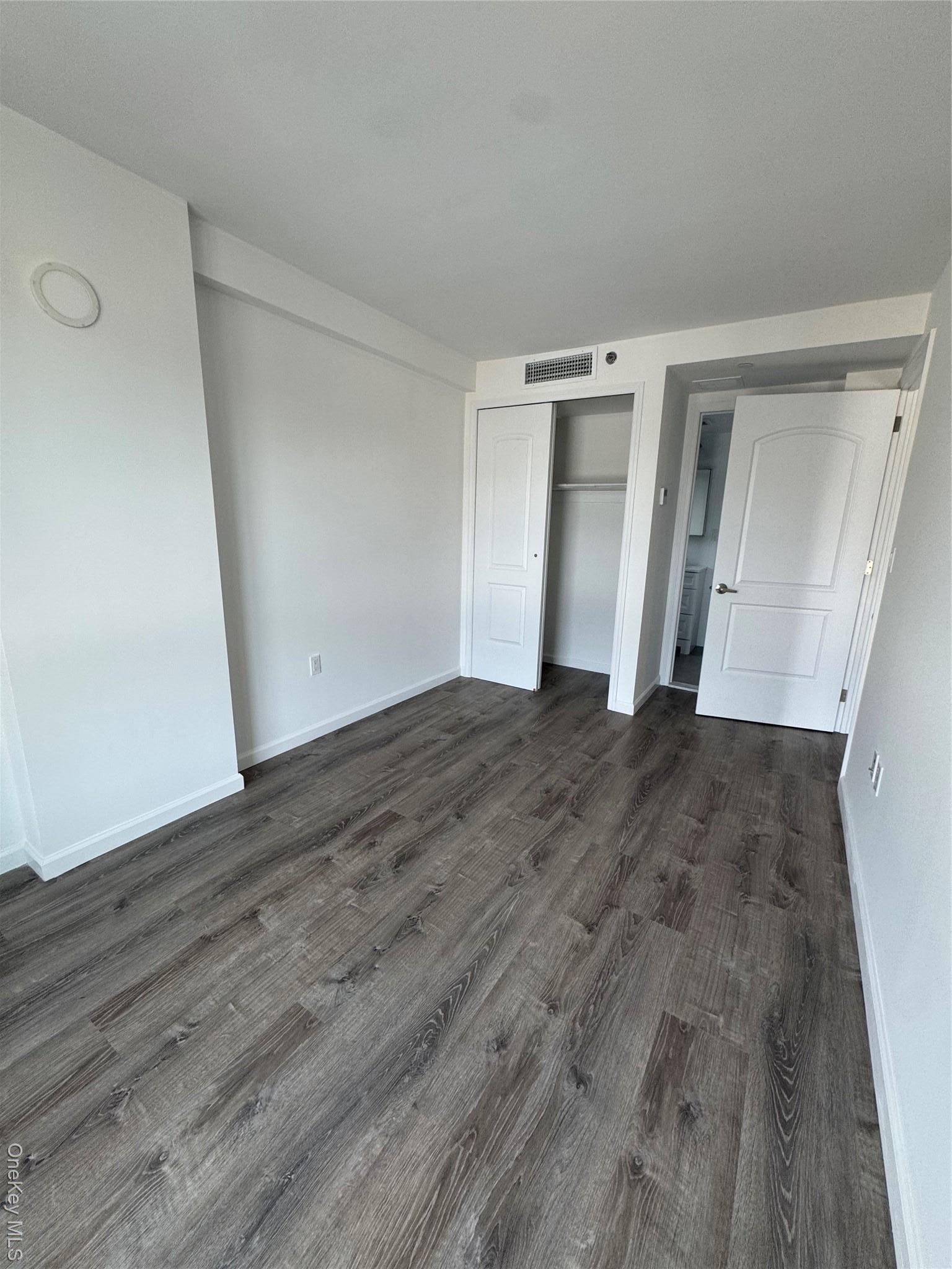 Condo 15 Queens, NY 11360, MLS-931609-6