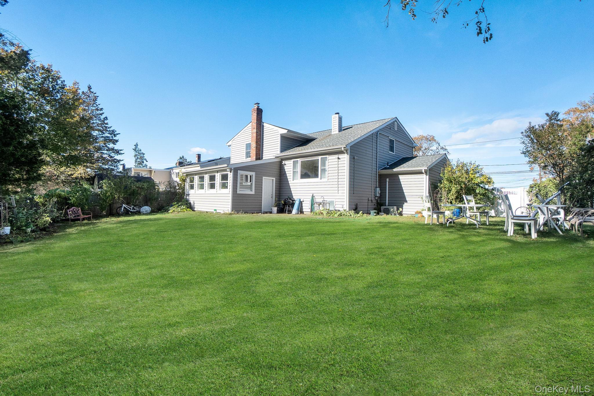 Single Family Fran  Suffolk County, NY 11784, MLS-931623-15