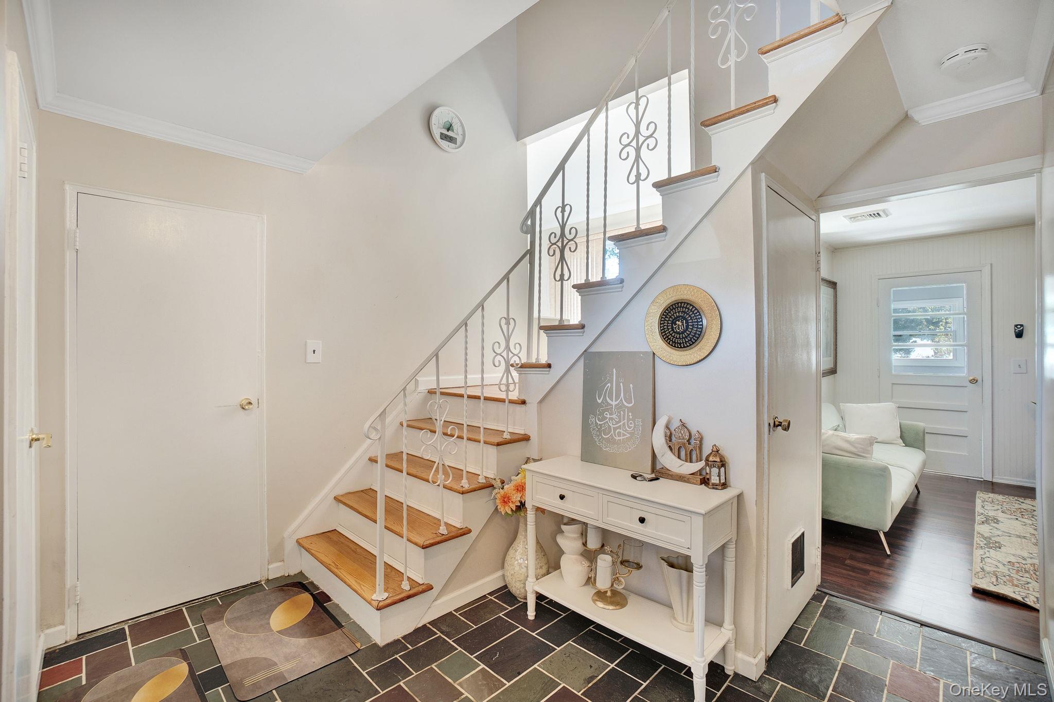 Single Family Fran  Suffolk County, NY 11784, MLS-931623-2