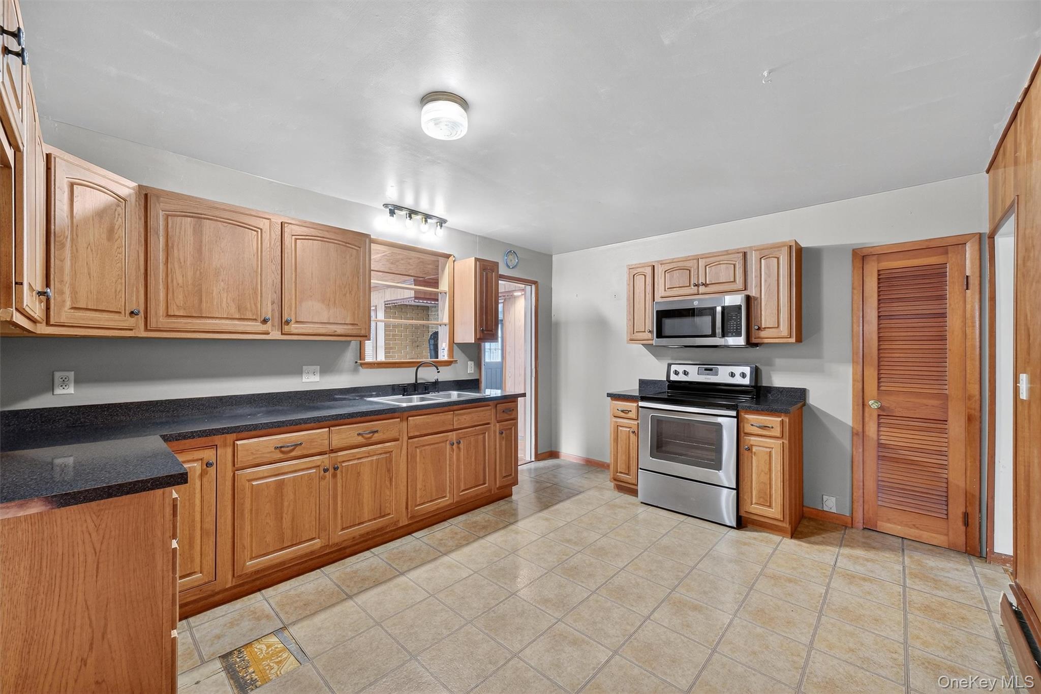 Single Family Ernest Dutchess County, NY 12581, MLS-931634-22