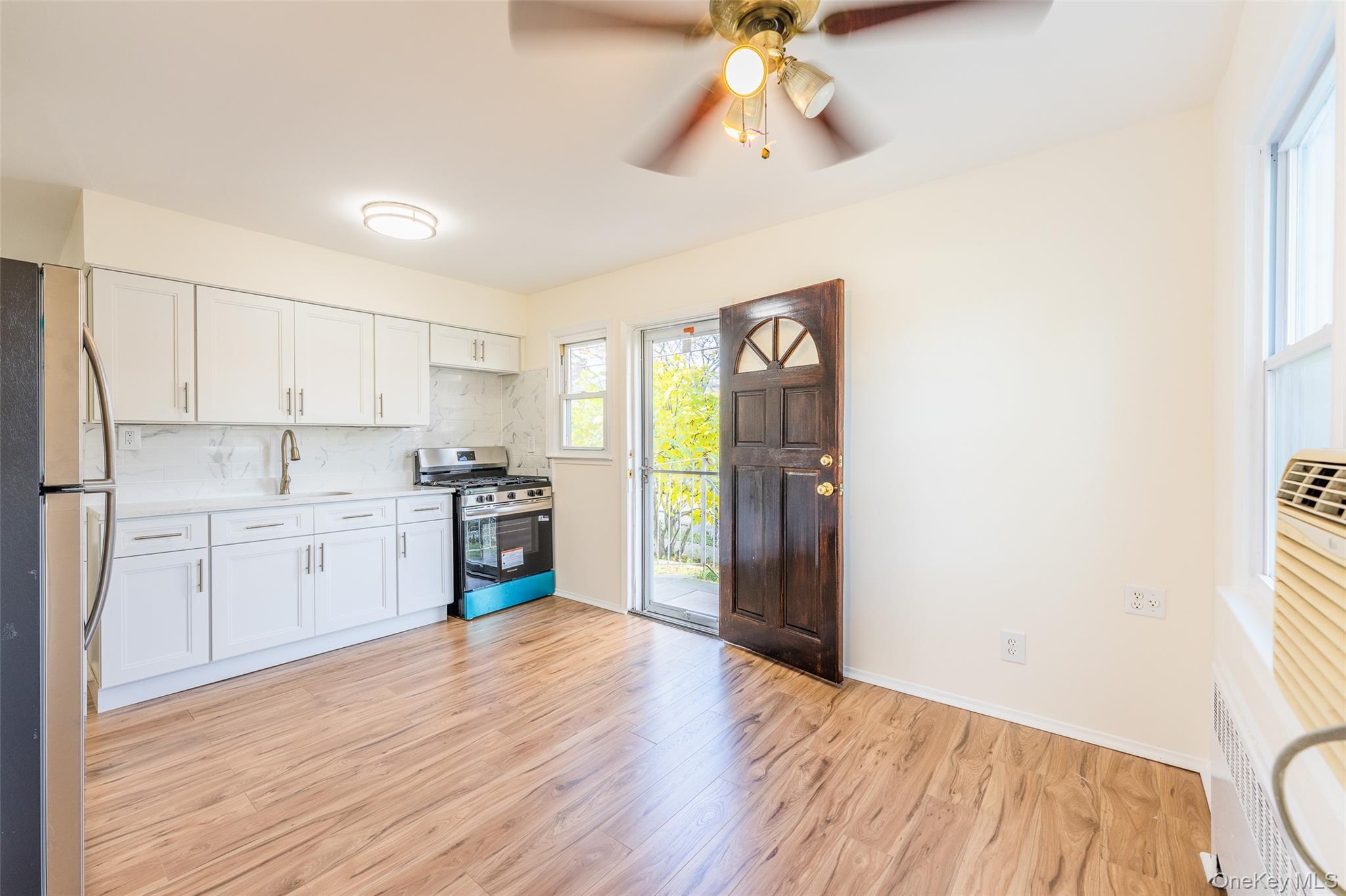 Single Family 167 Queens, NY 11366, MLS-931647-8