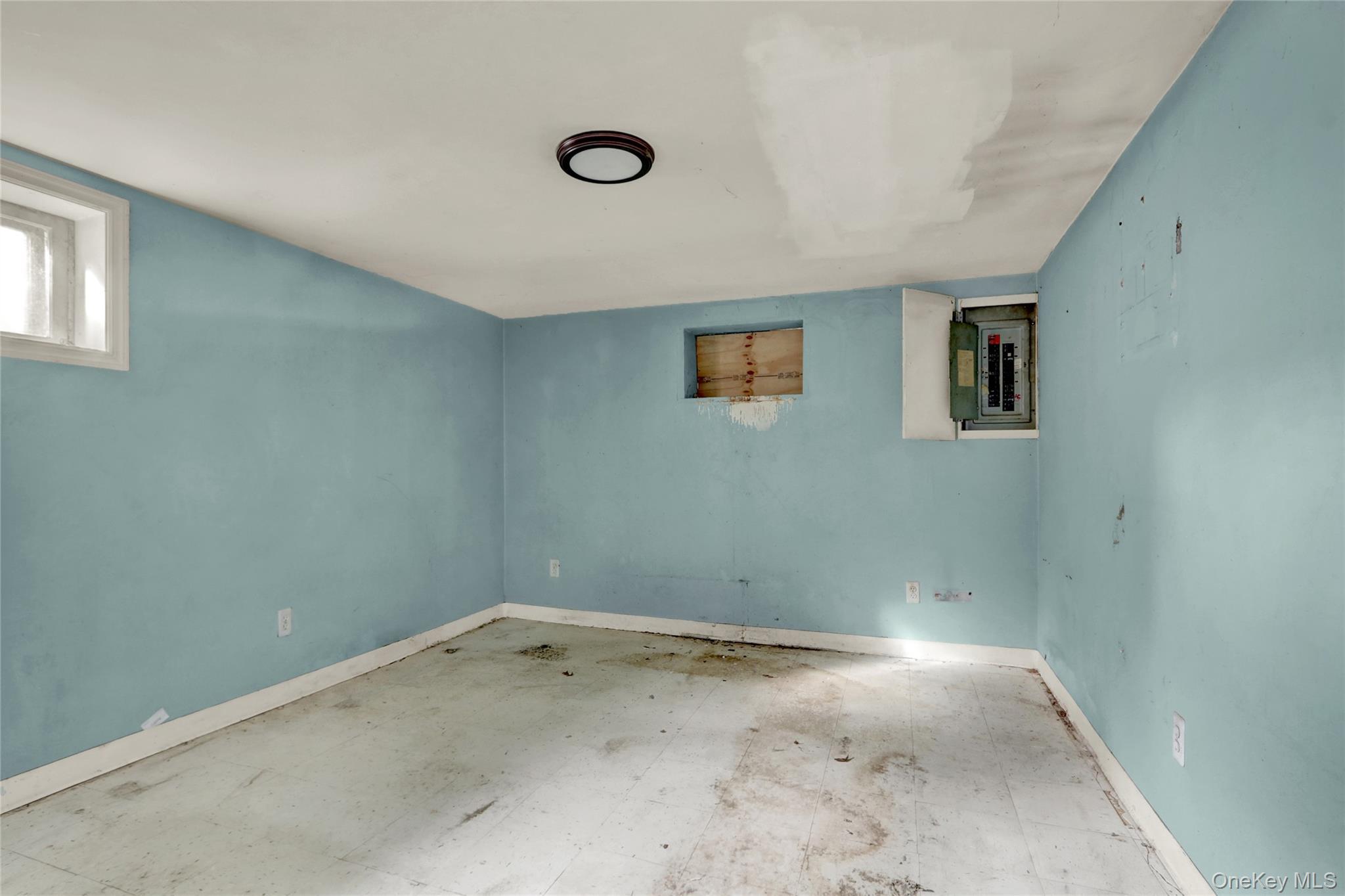 Single Family Boundary Nassau County, NY 11758, MLS-931651-15