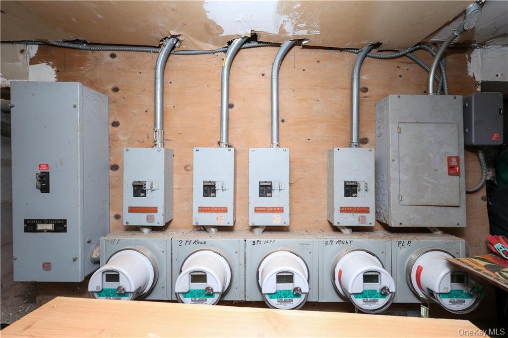 Commercial Sale 4th Brooklyn, NY 11220, MLS-931652-15