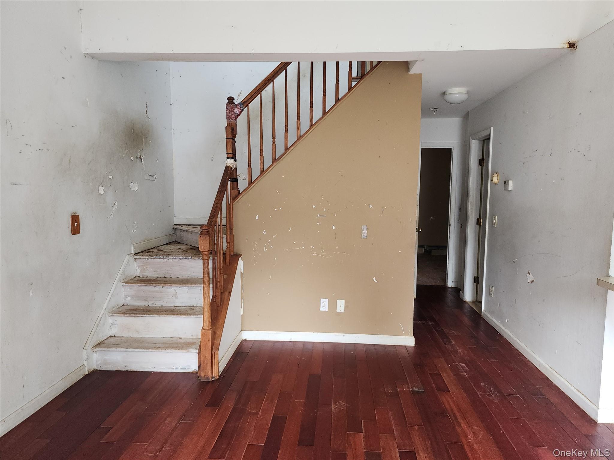 Single Family Wood  Suffolk County, NY 11950, MLS-931657-3