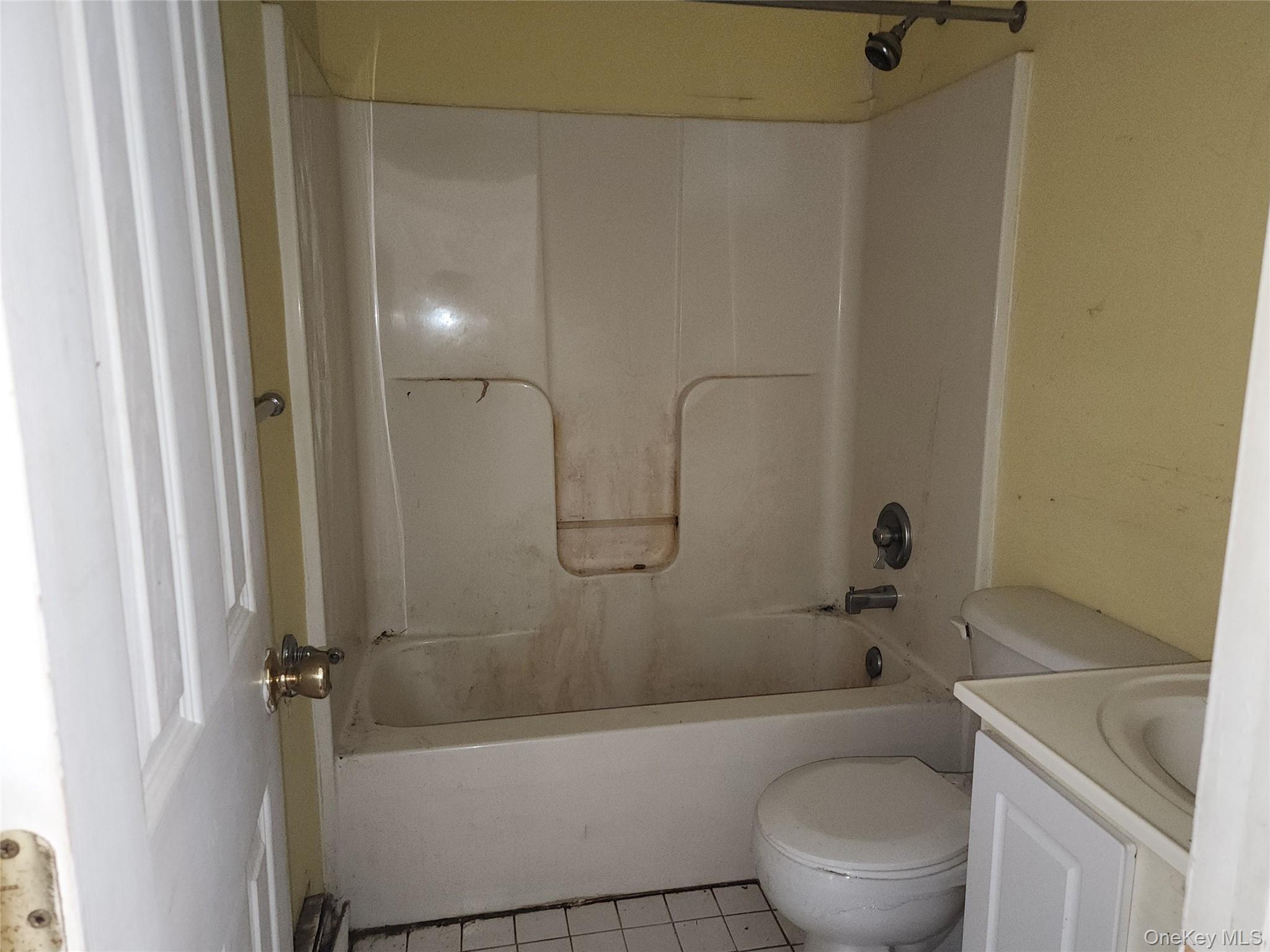 Single Family Wood  Suffolk County, NY 11950, MLS-931657-7