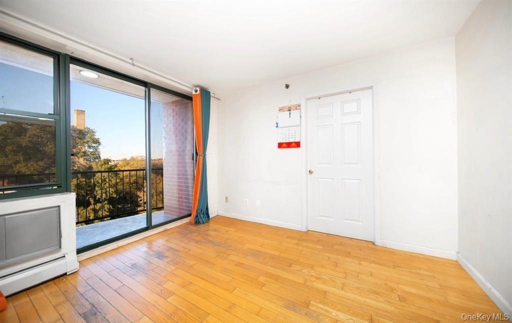 Condo 35th  Queens, NY 11354, MLS-931659-8