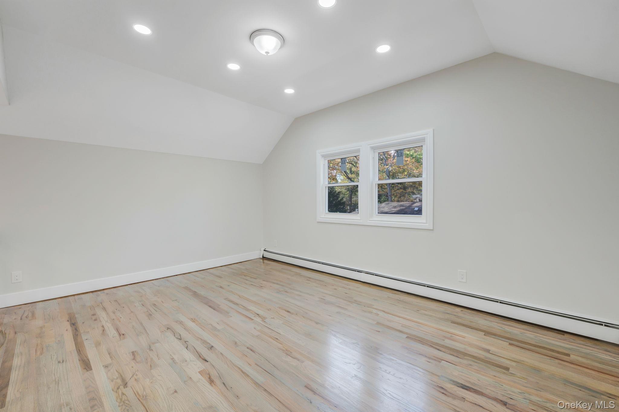 Single Family Sanford Suffolk County, NY 11746, MLS-931667-14