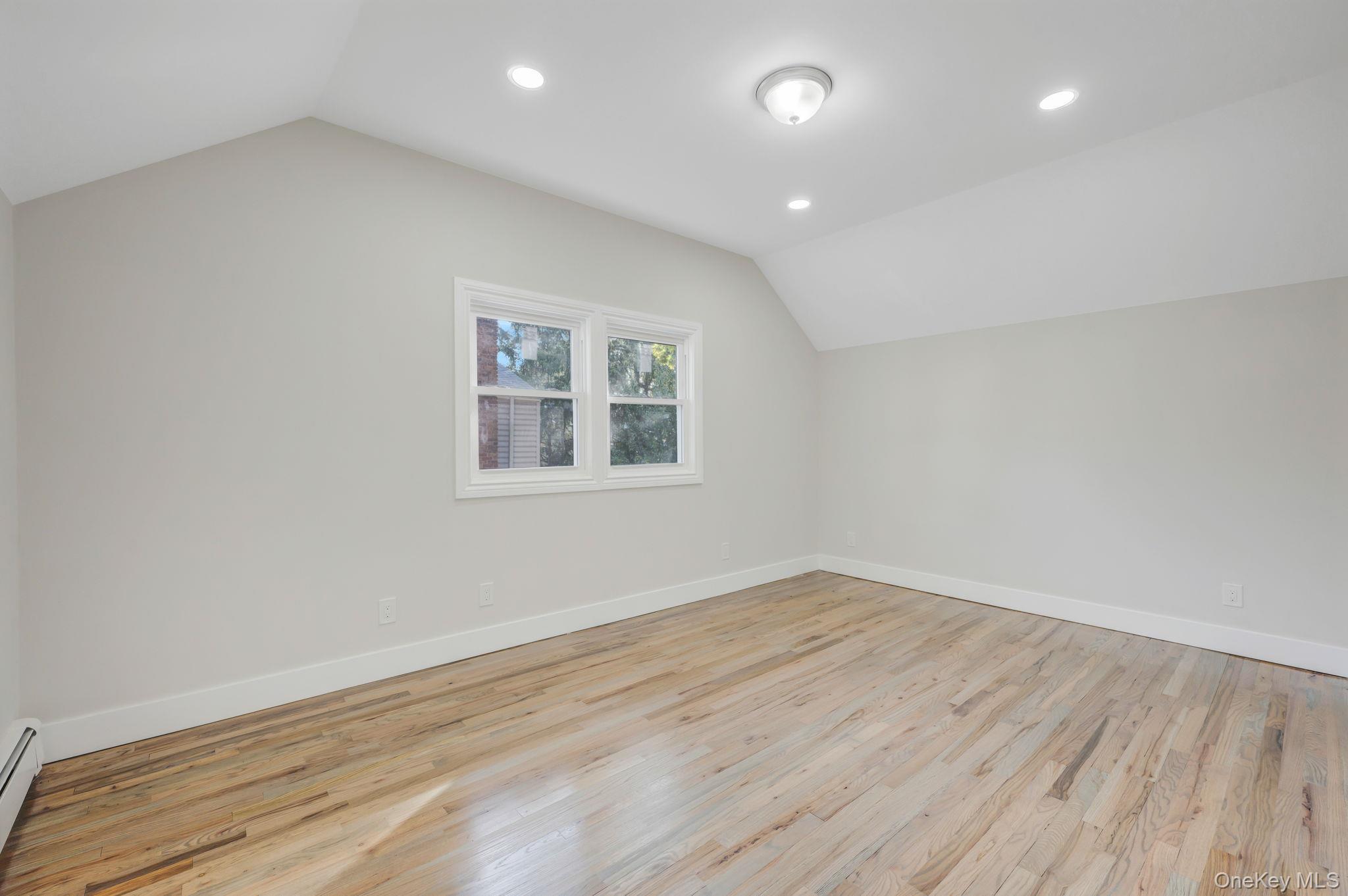 Single Family Sanford Suffolk County, NY 11746, MLS-931667-15