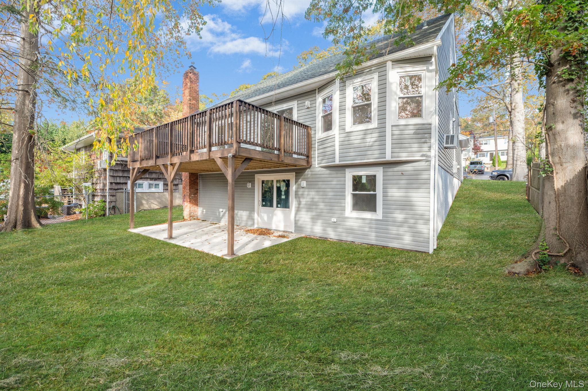 Single Family Sanford Suffolk County, NY 11746, MLS-931667-31