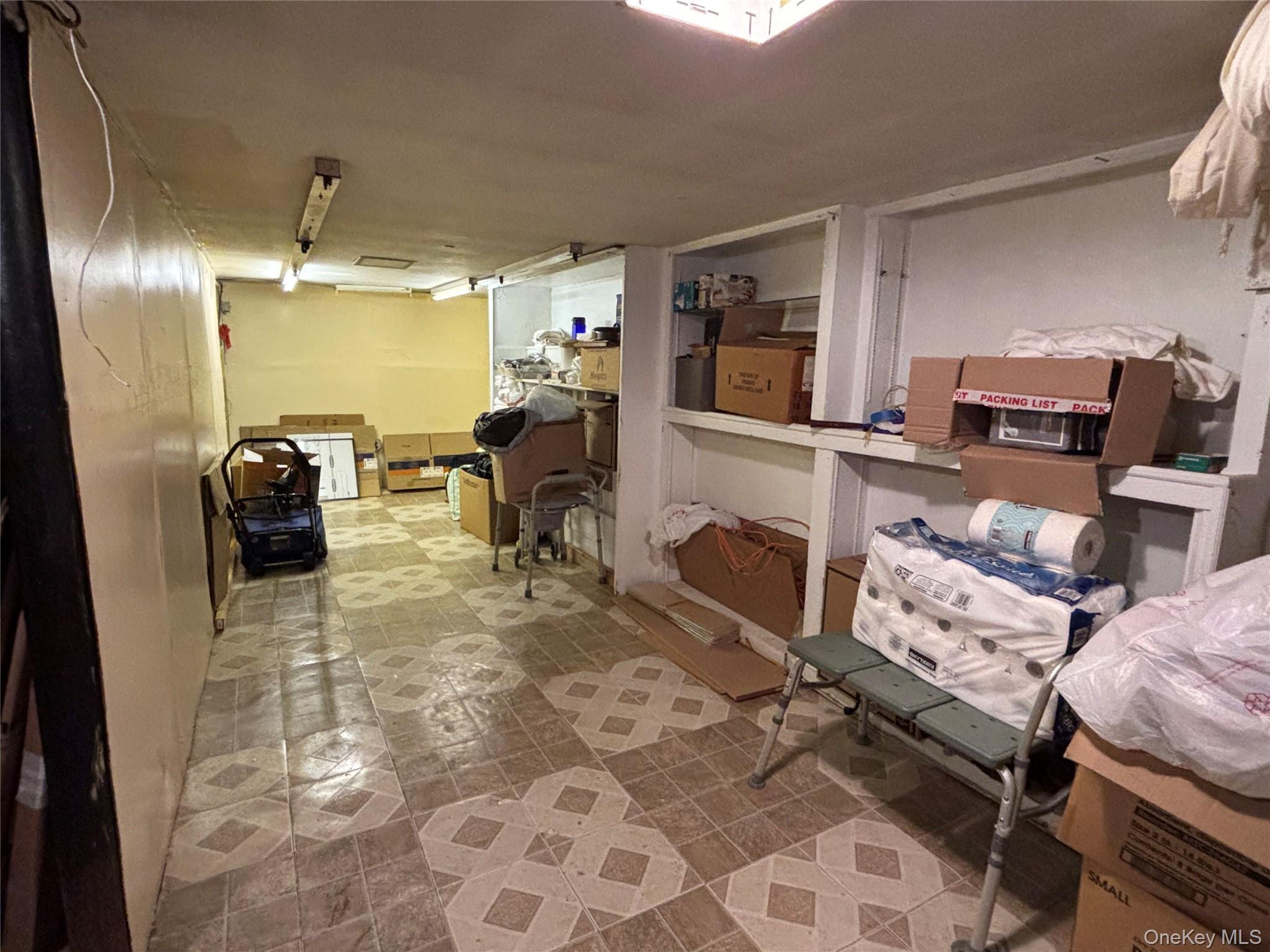 Single Family 221st  Queens, NY 11429, MLS-931670-40