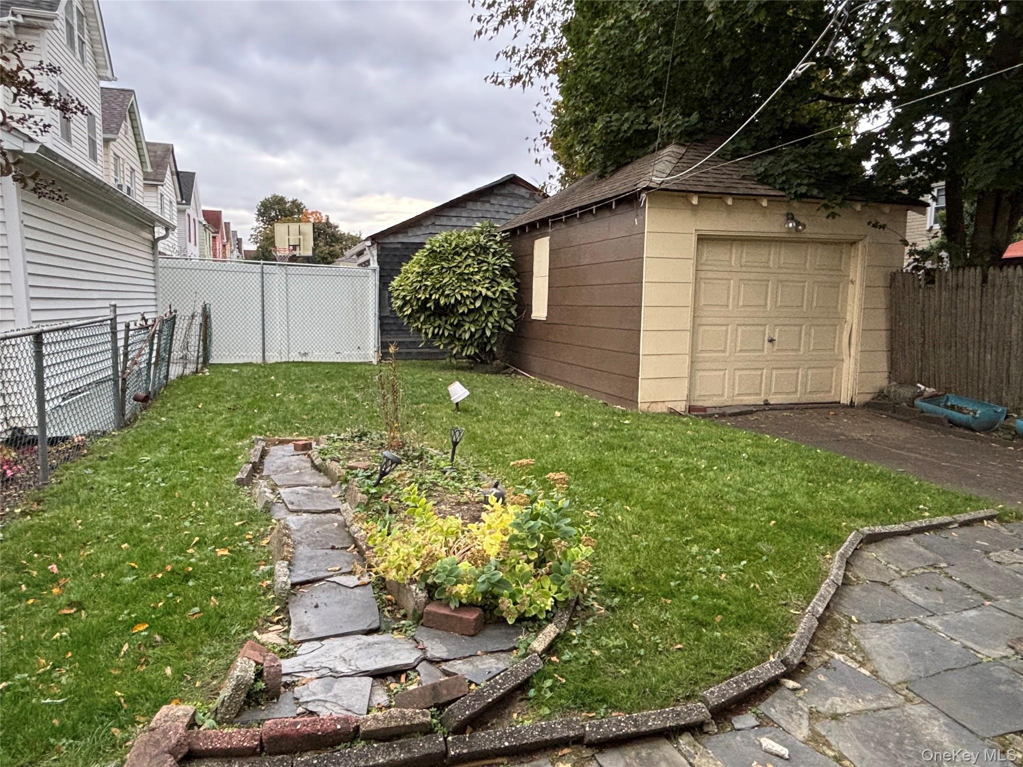 Single Family 221st  Queens, NY 11429, MLS-931670-44