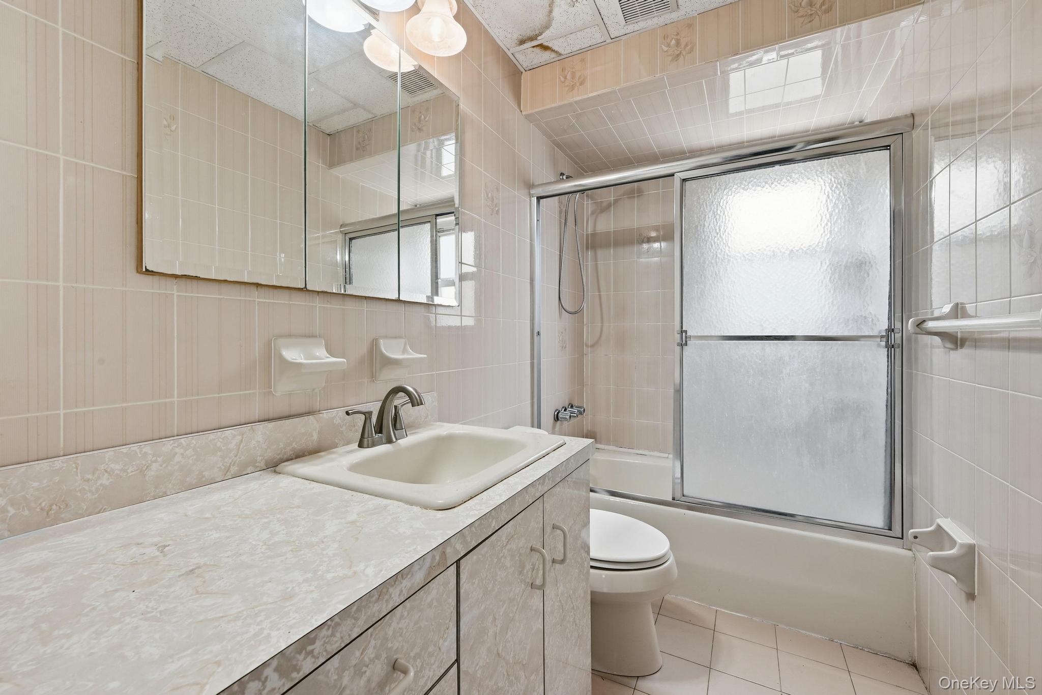 Single Family First  Nassau County, NY 11010, MLS-931676-10