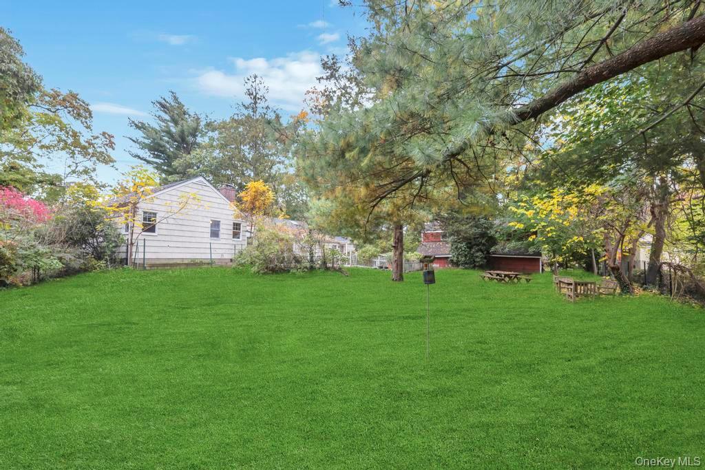 Single Family Van Brunt Manor  Suffolk County, NY 11733, MLS-931701-10