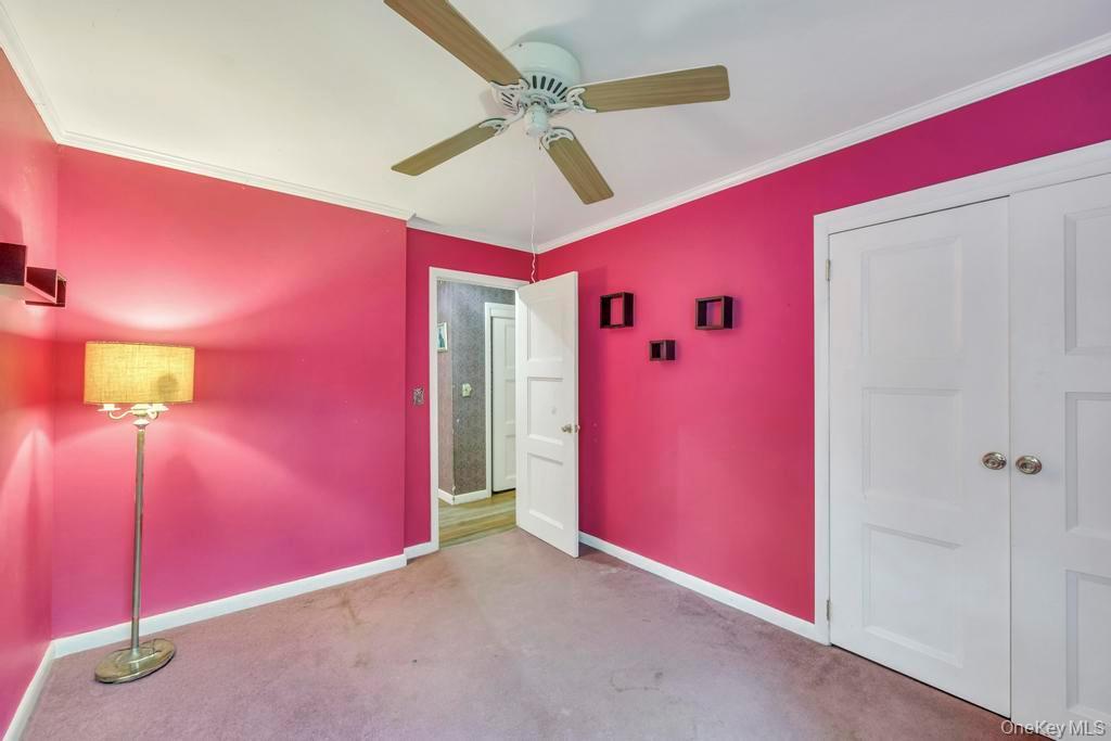 Single Family Van Brunt Manor  Suffolk County, NY 11733, MLS-931701-22