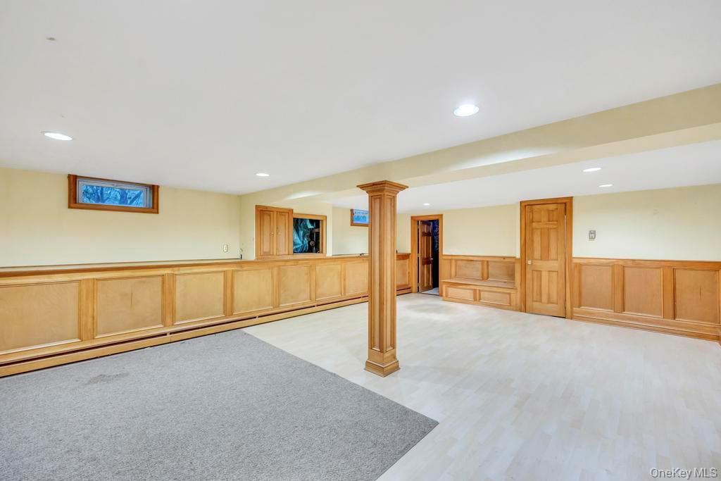 Single Family Van Brunt Manor  Suffolk County, NY 11733, MLS-931701-36