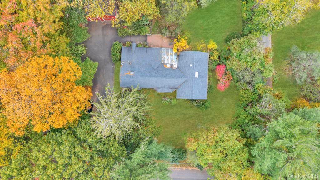 Single Family Van Brunt Manor  Suffolk County, NY 11733, MLS-931701-4