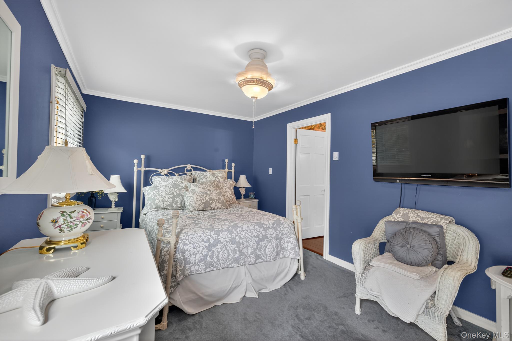 Single Family 8th  Suffolk County, NY 11716, MLS-931704-32