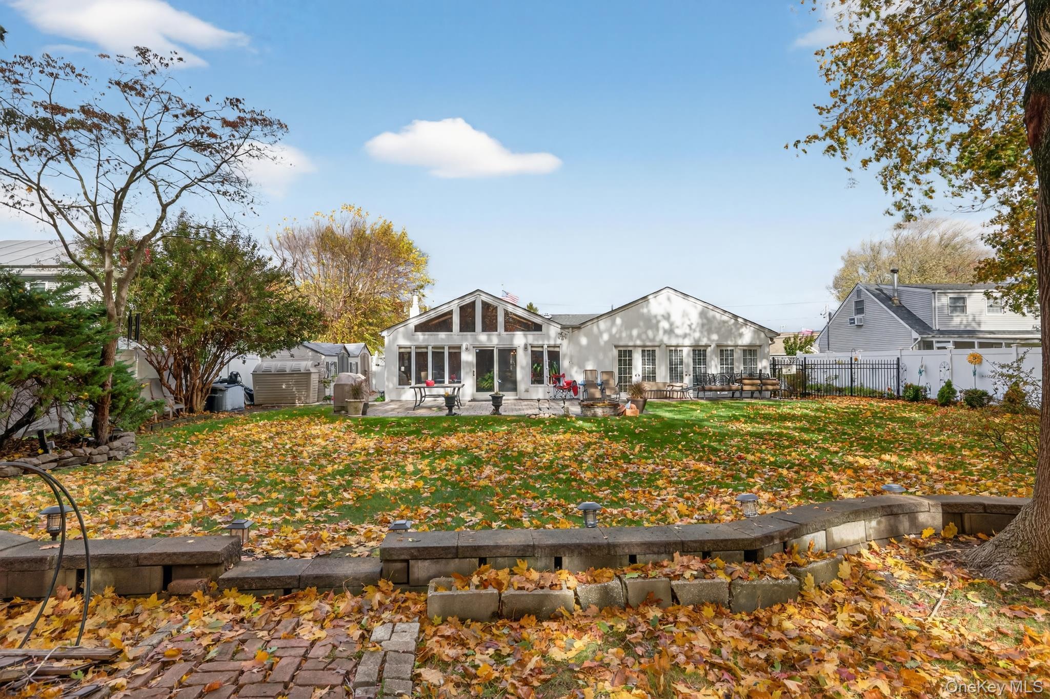 Single Family 8th  Suffolk County, NY 11716, MLS-931704-37