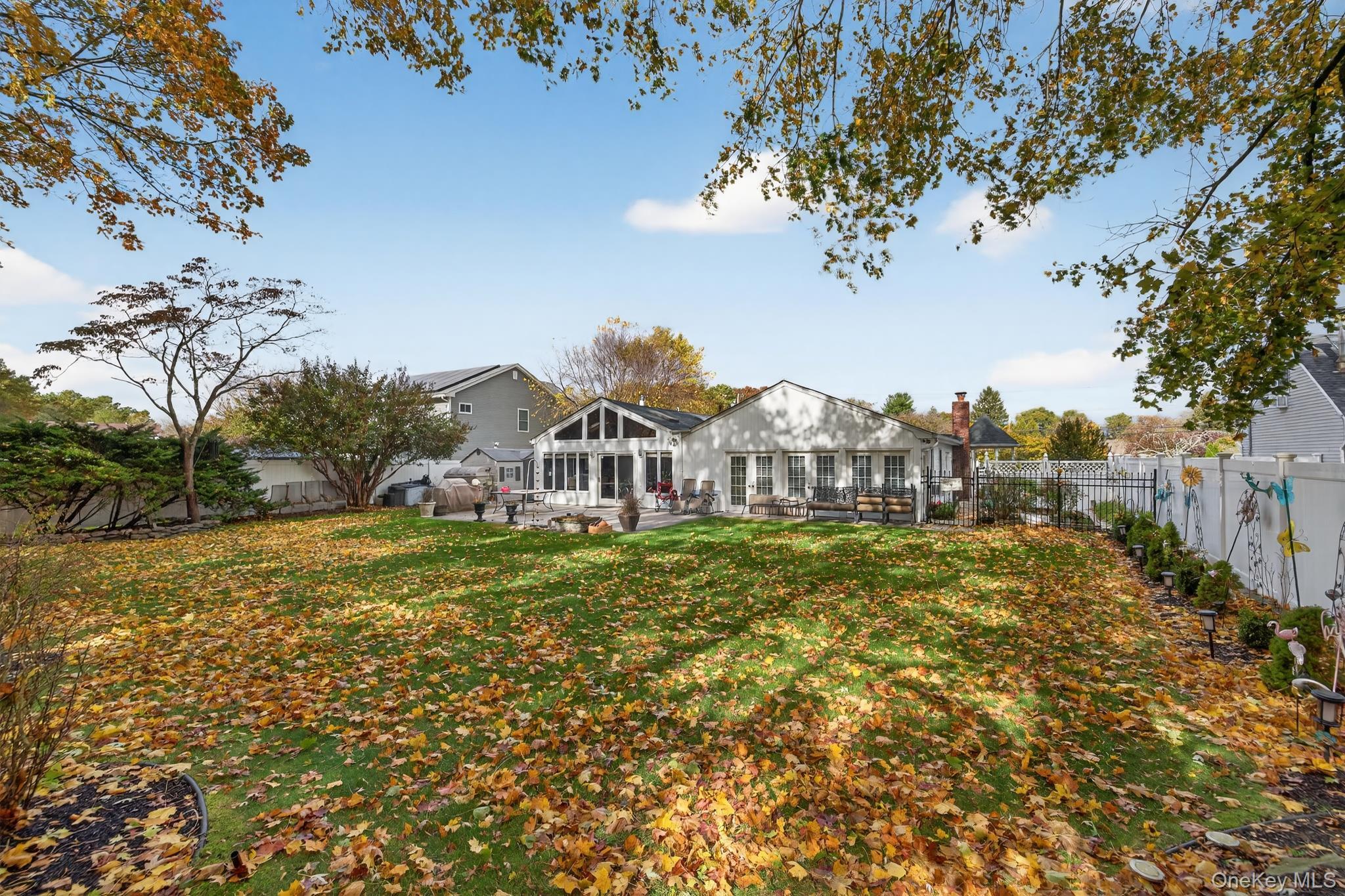 Single Family 8th  Suffolk County, NY 11716, MLS-931704-39