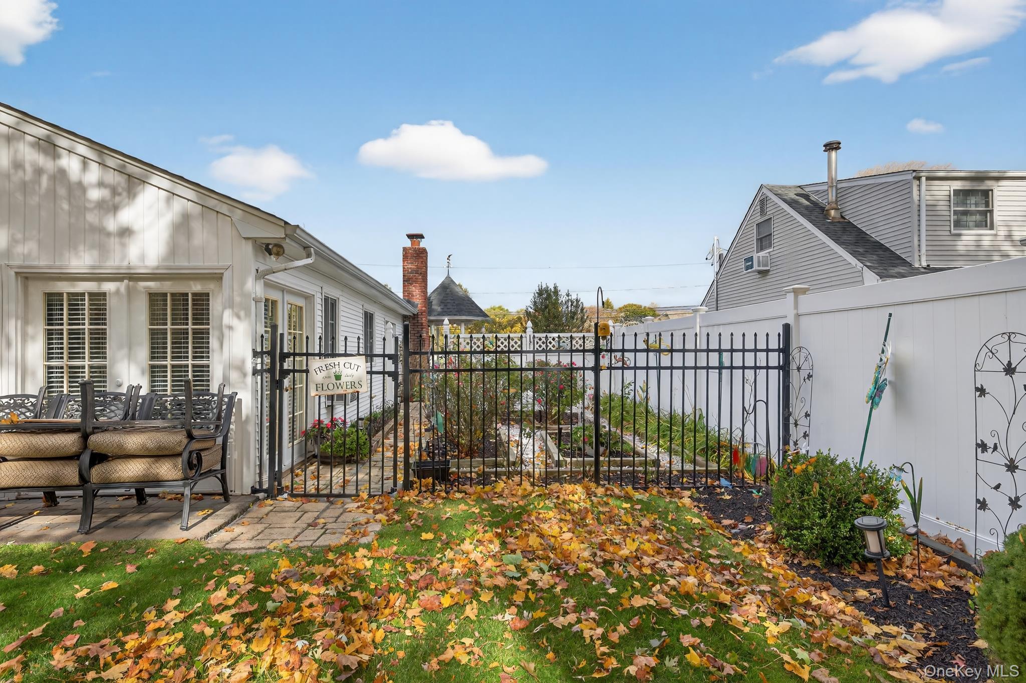 Single Family 8th  Suffolk County, NY 11716, MLS-931704-40